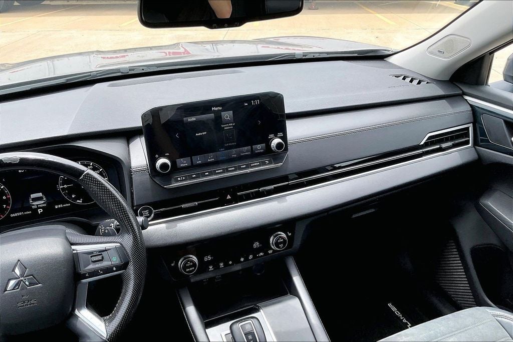 2022 Mitsubishi Outlander SE