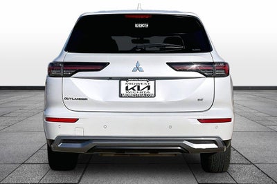 2025 Mitsubishi Outlander SE