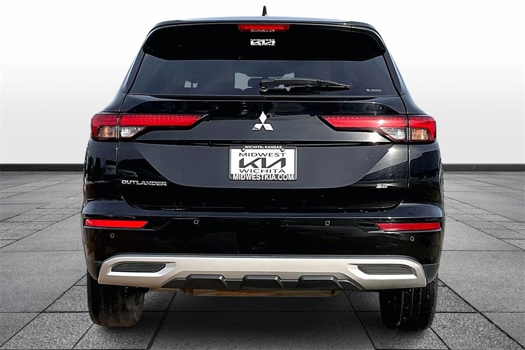 2024 Mitsubishi Outlander SE