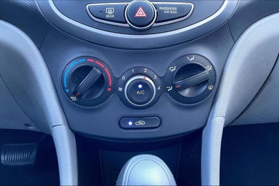 2017 Hyundai Accent SE