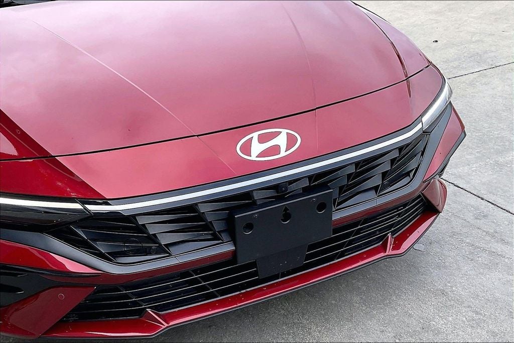 2024 Hyundai Elantra Limited