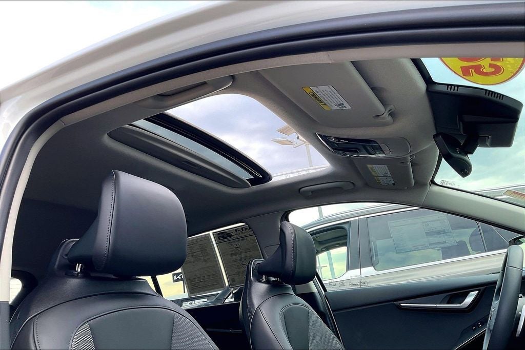 2025 Kia Niro EX Touring