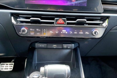 2025 Kia Niro EX Touring