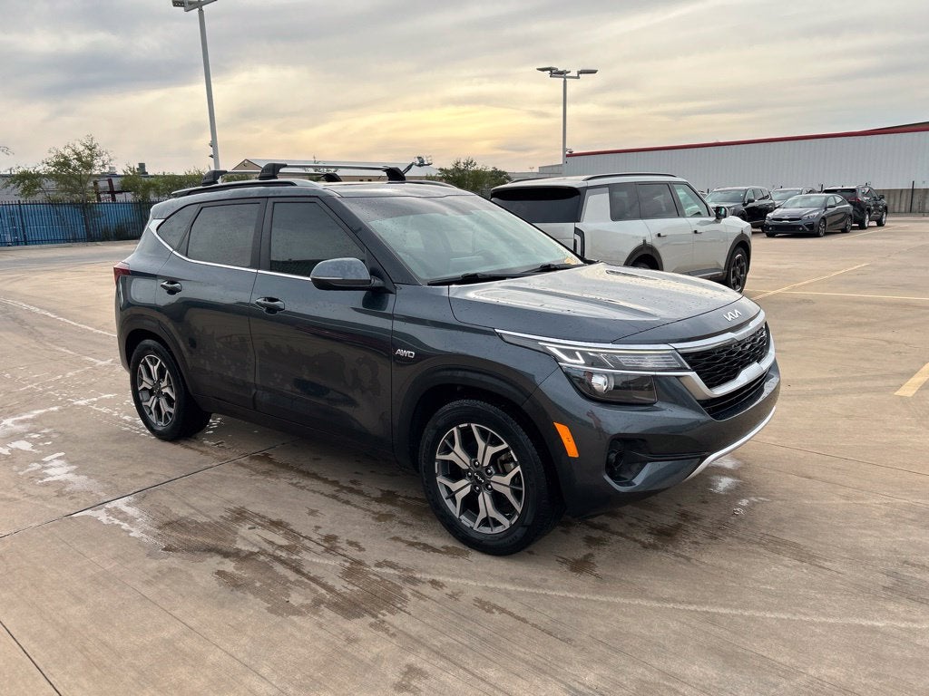 2022 Kia Seltos EX