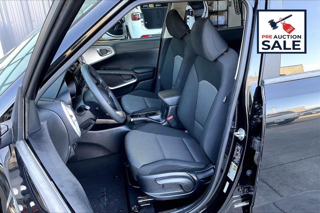 2025 Kia Soul LX