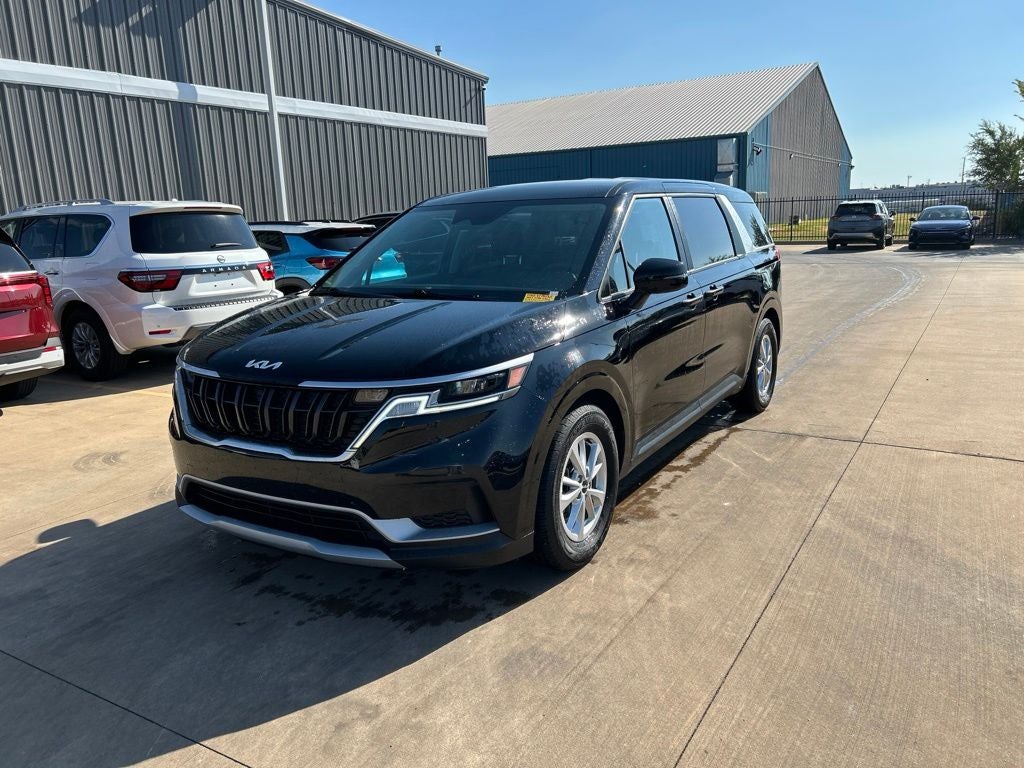 2024 Kia Carnival LX