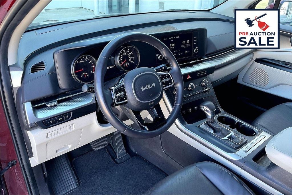 2024 Kia Carnival LX