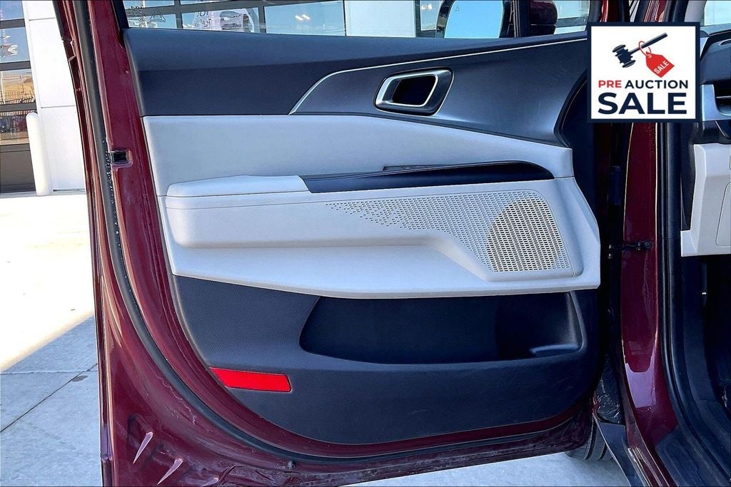 2024 Kia Carnival LX