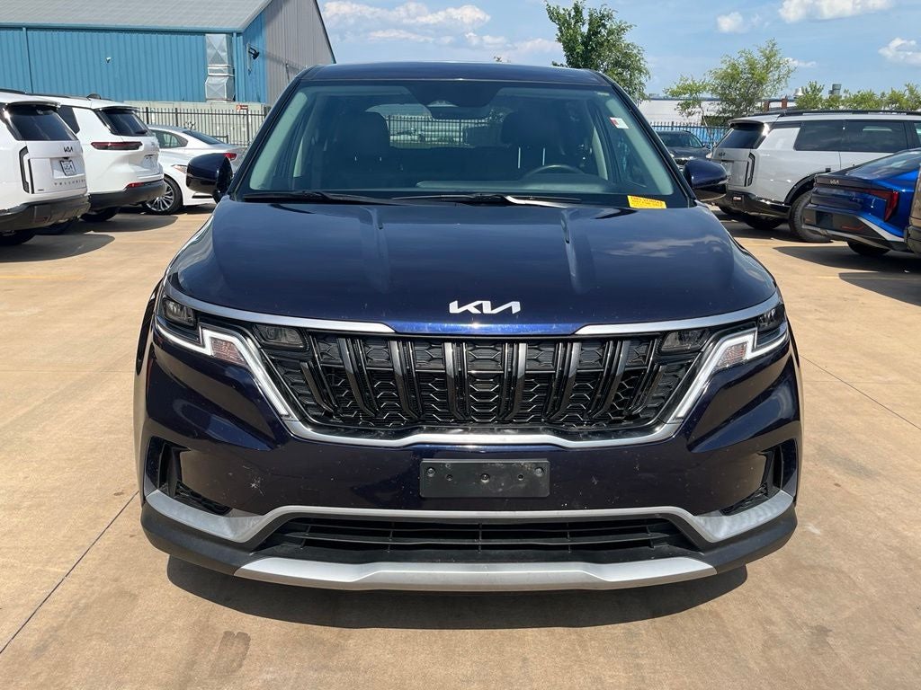 2024 Kia Carnival LX