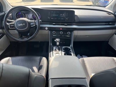 2024 Kia Carnival LX