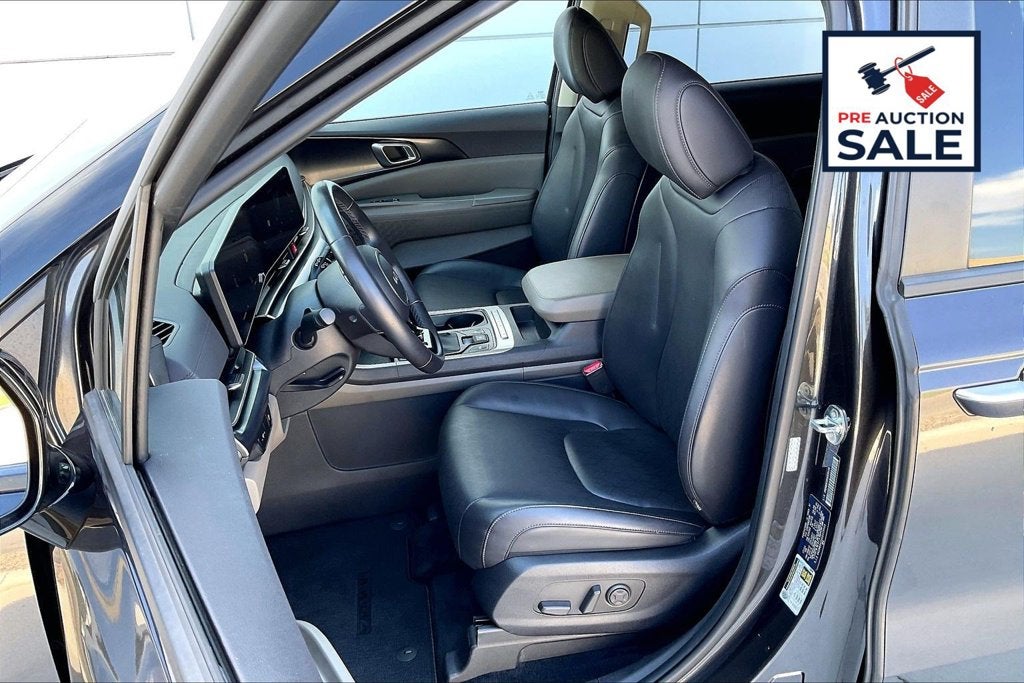 2025 Kia Carnival LXS