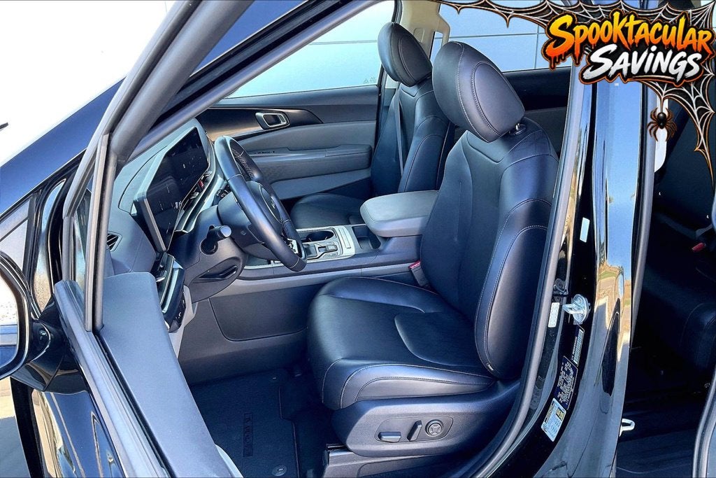 2025 Kia Carnival LXS