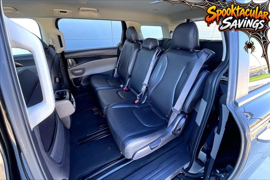 2025 Kia Carnival LXS
