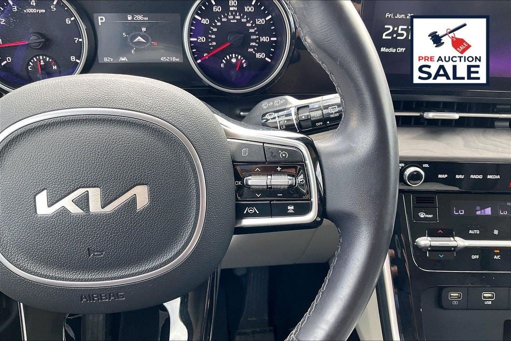 2024 Kia Carnival EX