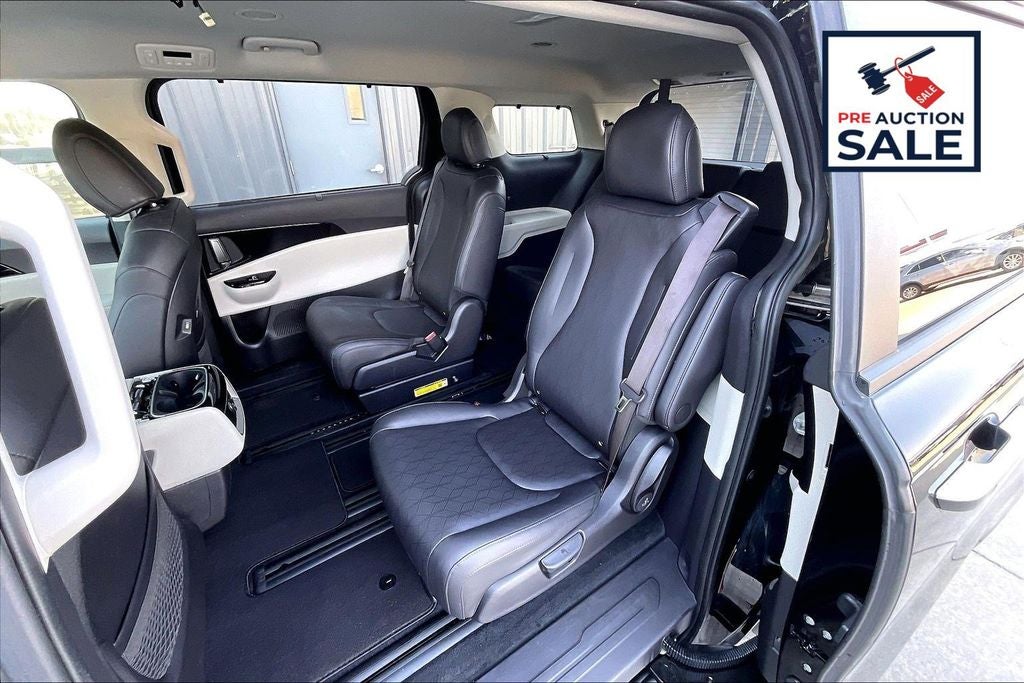 2024 Kia Carnival EX