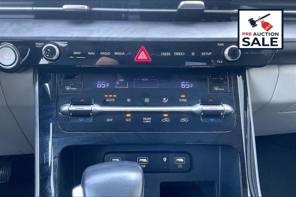 2024 Kia Carnival EX