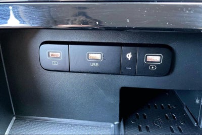 2023 Kia Carnival EX