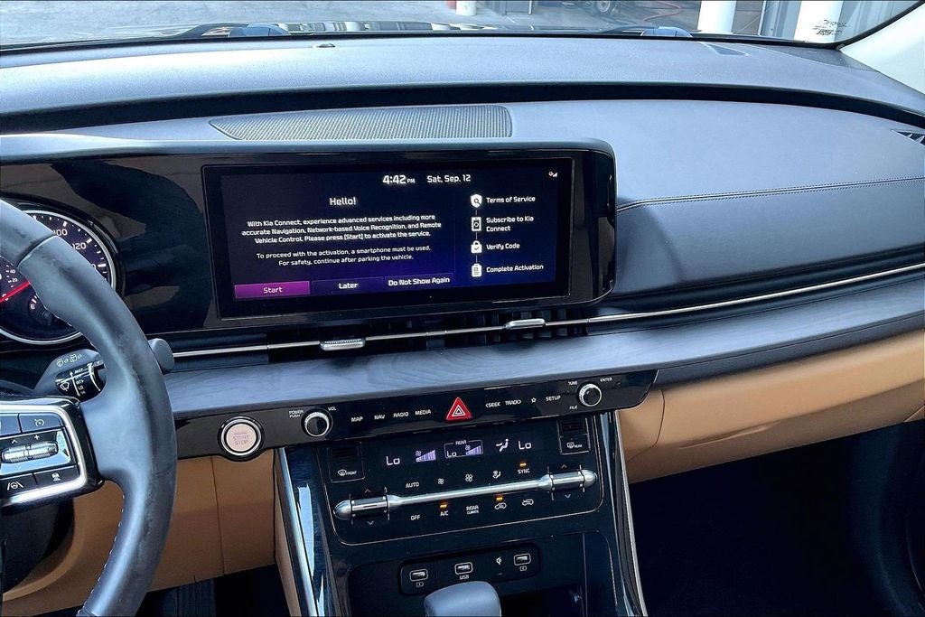 2023 Kia Carnival EX