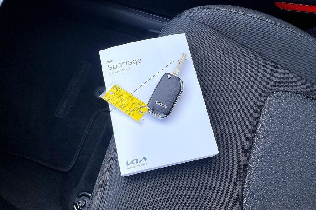 2024 Kia Sportage LX