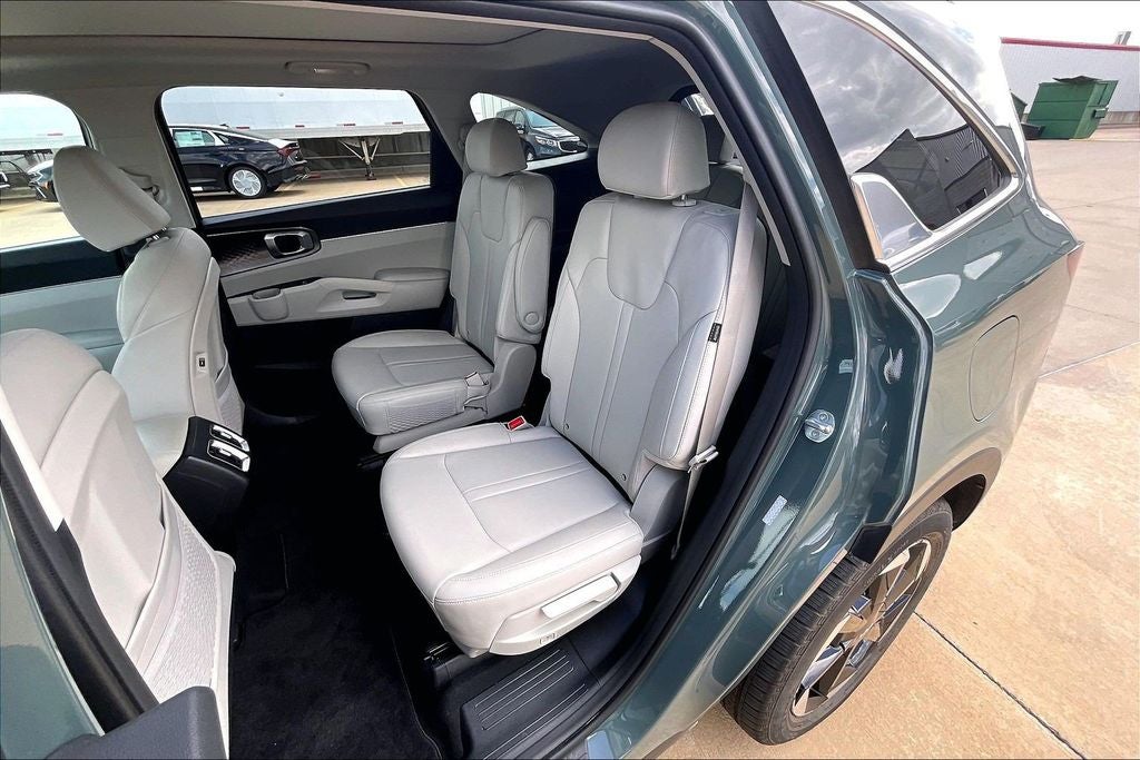 2025 Kia Sorento Hybrid EX