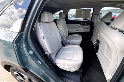 2025 Kia Sorento Hybrid EX