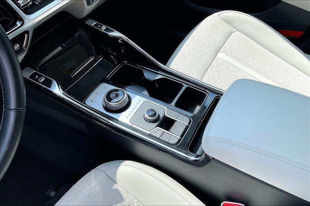 2022 Kia Sorento Plug-In Hybrid SX
