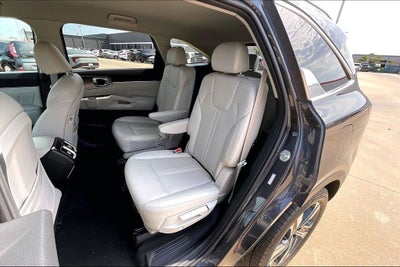 2022 Kia Sorento Plug-In Hybrid SX