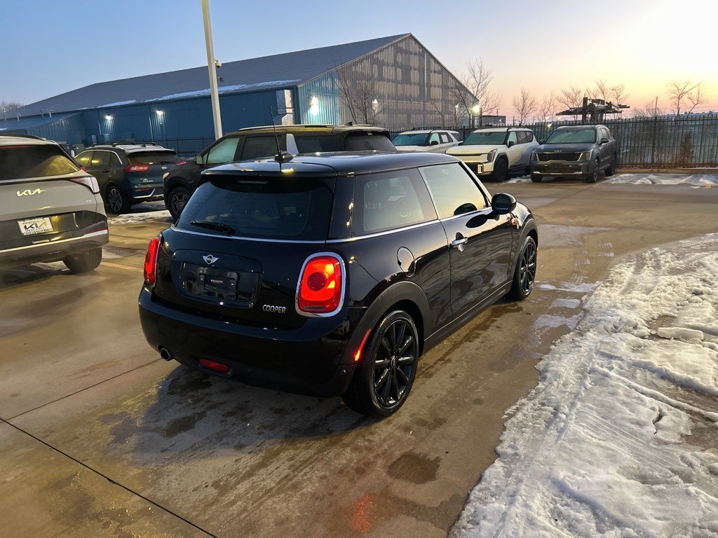 2018 MINI Oxford Edition 