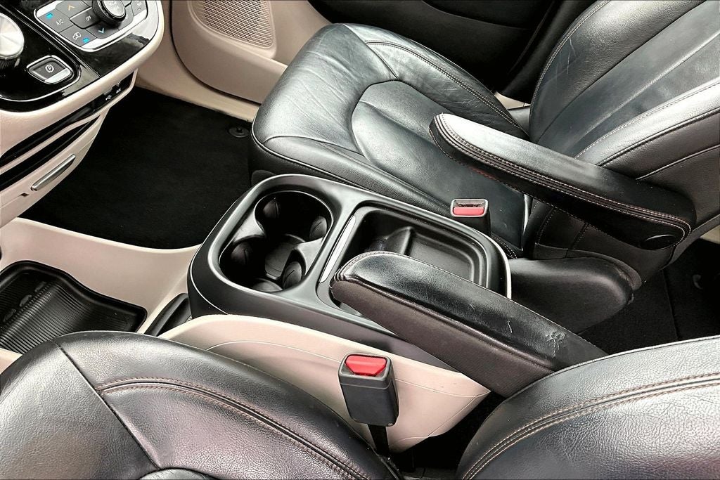 2017 Chrysler Pacifica Touring L