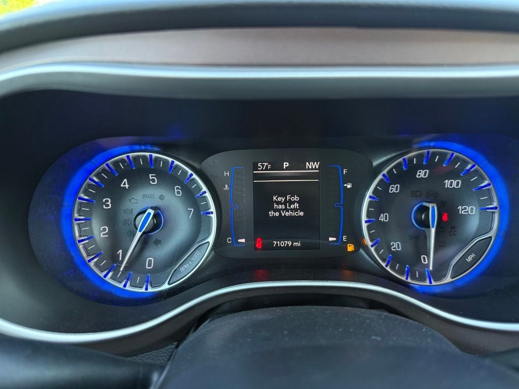 2023 Chrysler Voyager LX