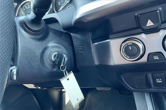 2022 Toyota Tacoma SR5 V6