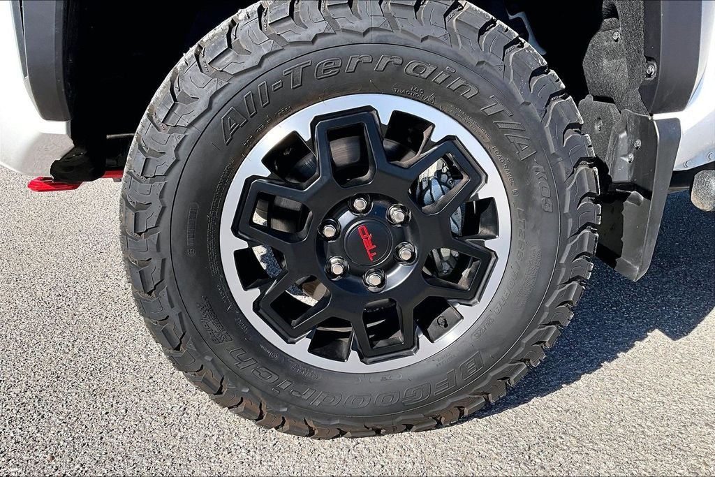 2025 Toyota Tacoma Hybrid TRD Off Road