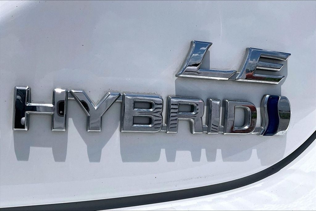 2021 Toyota Camry Hybrid LE