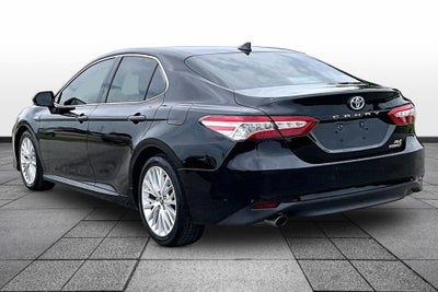 2020 Toyota Camry Hybrid XLE