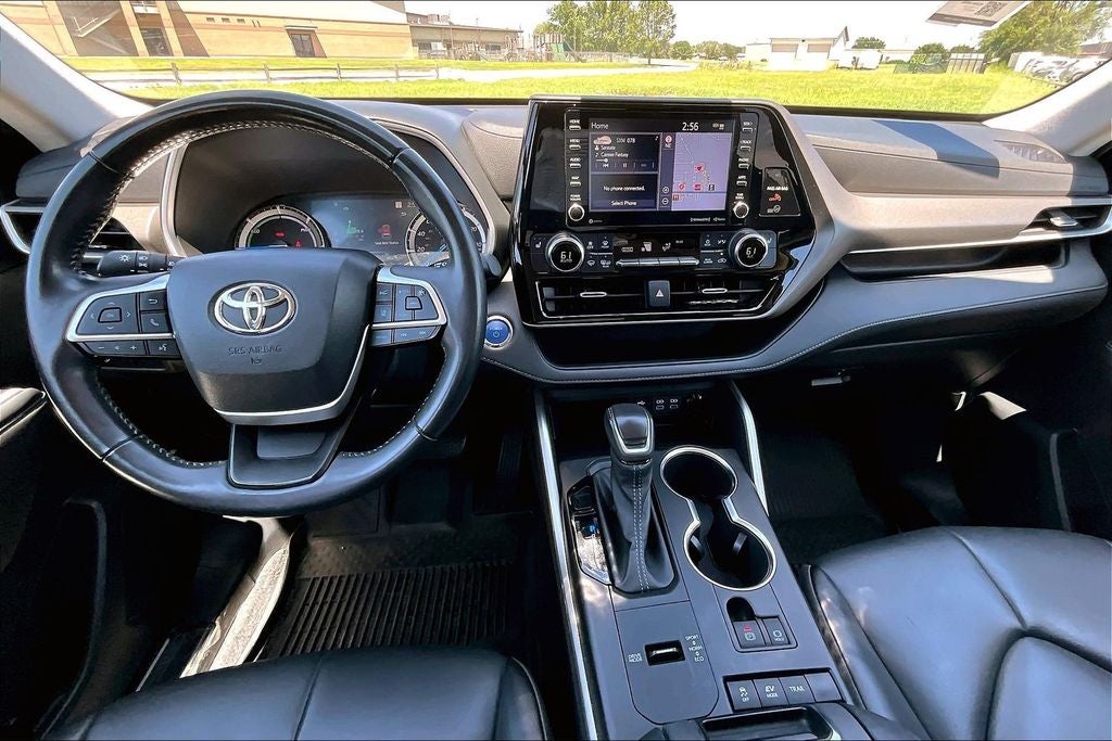 2022 Toyota Highlander Hybrid XLE