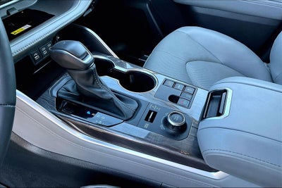 2023 Toyota Highlander Platinum