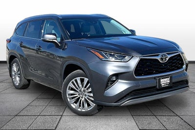 2023 Toyota Highlander Platinum