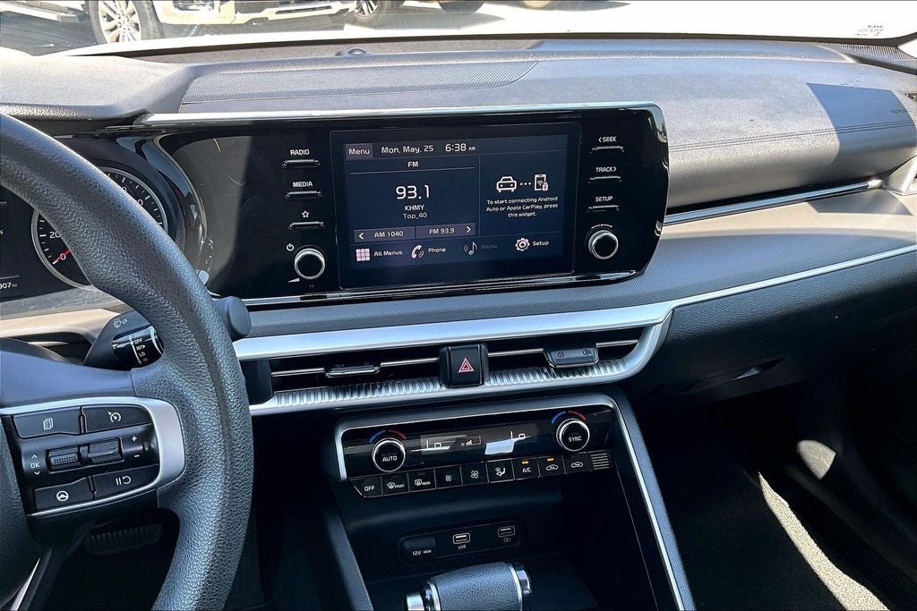 2022 Kia K5 LXS
