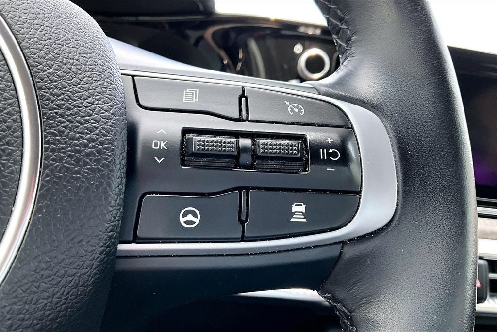 2023 Kia K5 EX