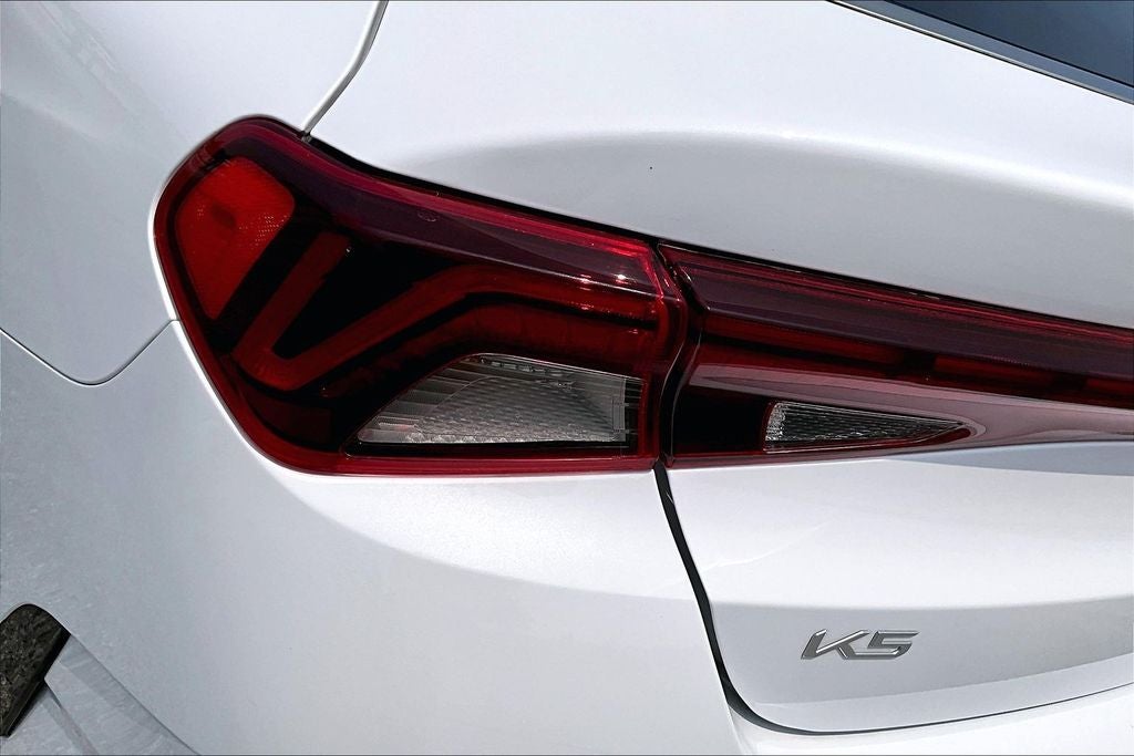 2023 Kia K5 EX