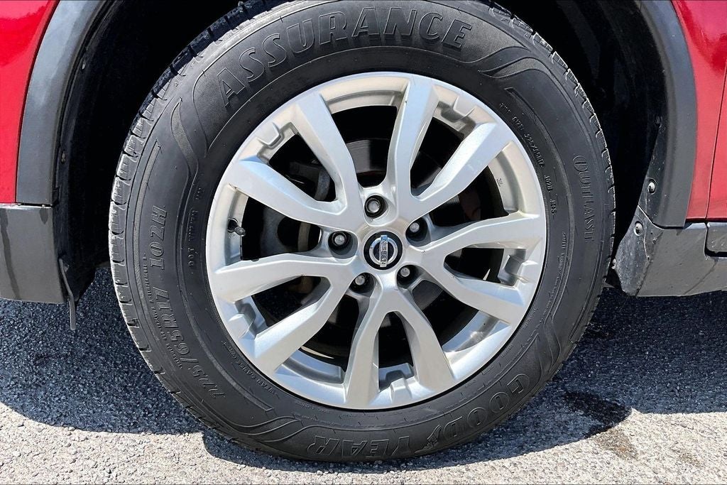 2017 Nissan Rogue SV