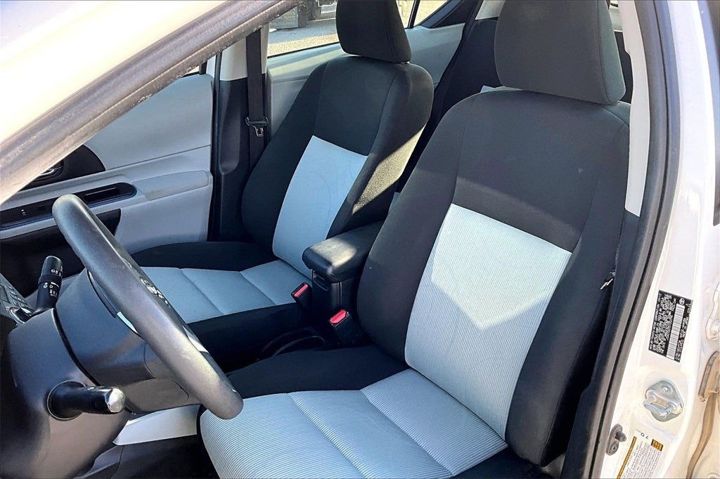 2013 Toyota Prius c Two