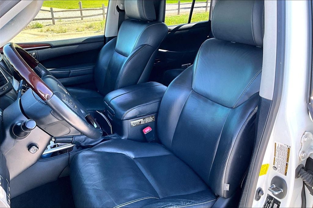2015 Lexus LX 570