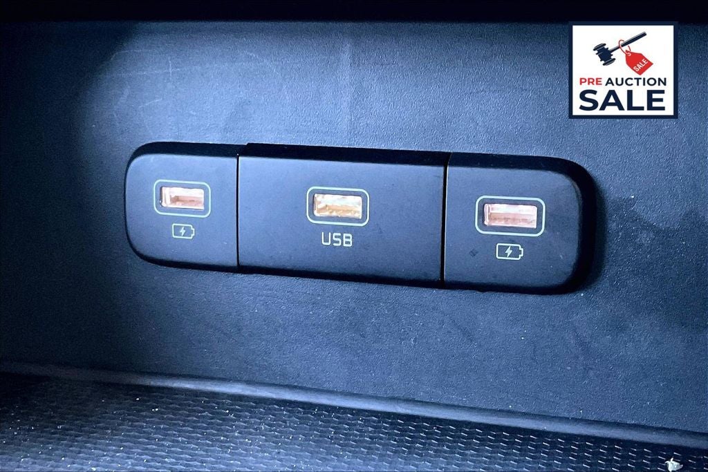 2024 Kia Carnival LX