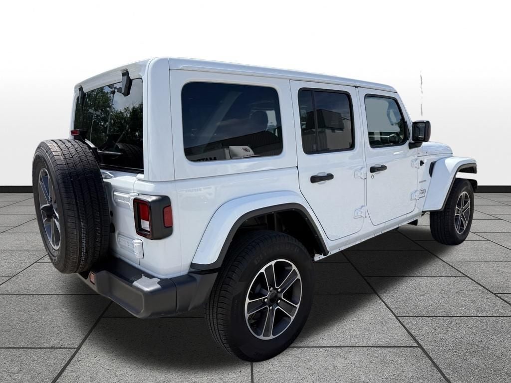 2023 Jeep Wrangler 4-Door Sahara