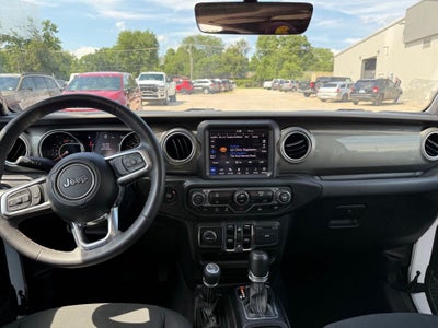 2023 Jeep Wrangler 4-Door Sahara