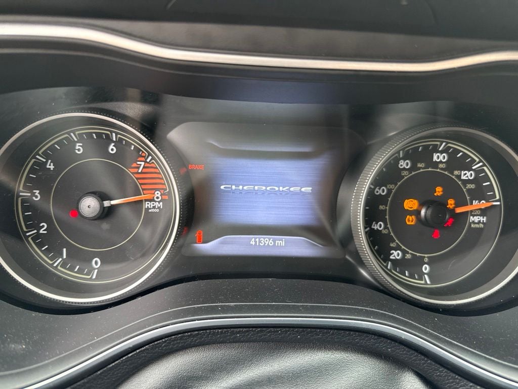 2022 Jeep Cherokee Latitude Lux
