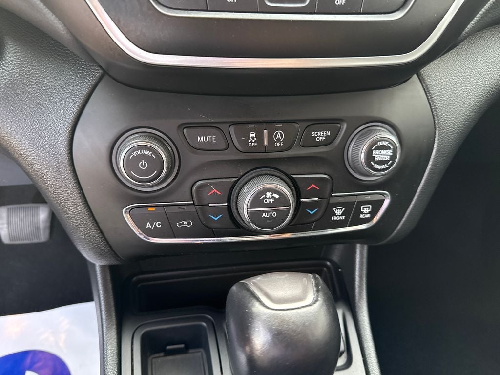 2022 Jeep Cherokee Latitude Lux FWD