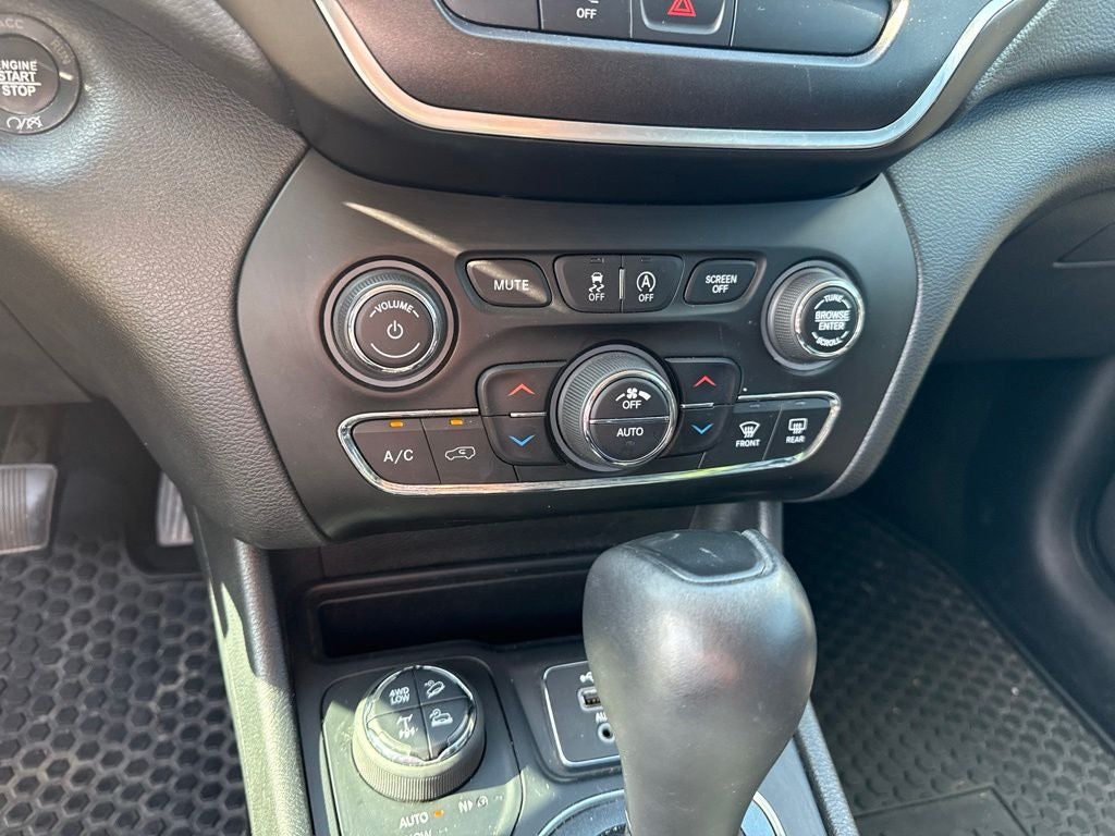 2020 Jeep Cherokee Trailhawk