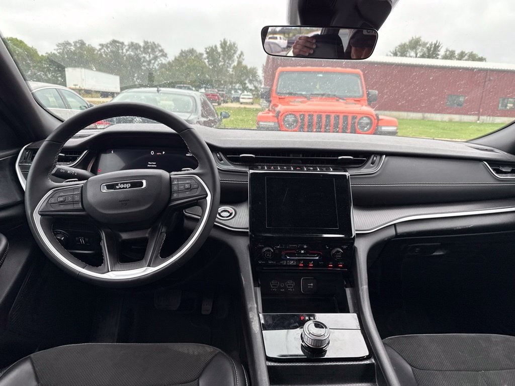 2025 Jeep Grand Cherokee Altitude 4x4